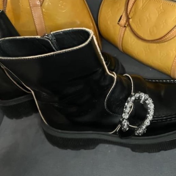 EUC GUCCI Dionysus Hunder crystal buckle embellished leather lug boots - Picture 3 of 4